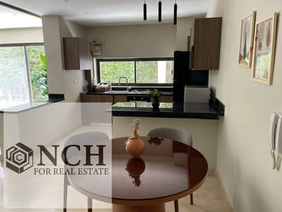 **للإيجار | شقة أرضية بحديقة في Lake View Residence – القاهرة الجديدة**  استمتع بأسلوب حياة راقٍ داخل **Lake View Residence**، أحد أرقى المجتمعات
