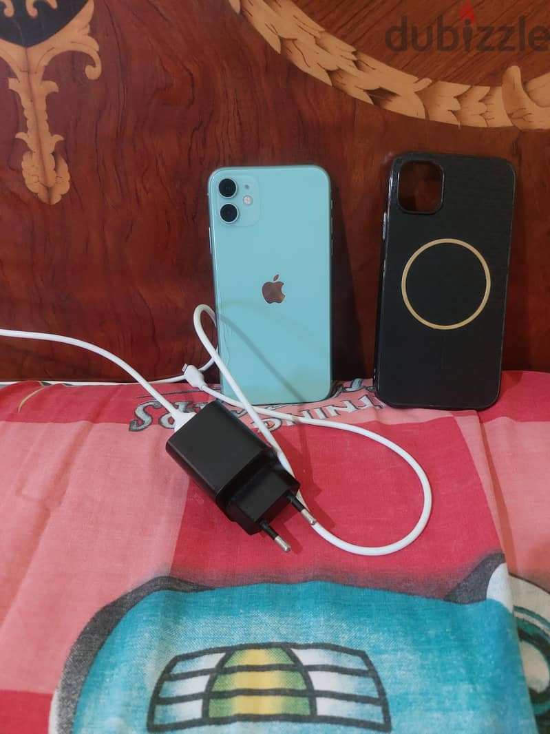 Apple - iPhone 11 3