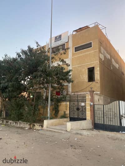 مصنع للبيه بمدينه العبور المنطقه الصناعيه ب و ج