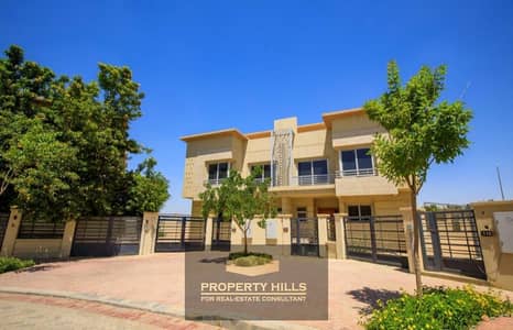 Largest standalone villa available for immediate delivery, fully finished and ready for living in Sheikh Zayed Old, Jeera compound