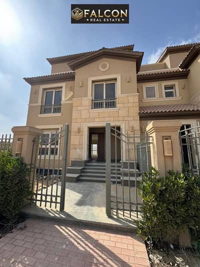 North-East facing townhouse in La Vista City, featuring a panoramic view of the Green River; fully finished and ready for immediate handover.