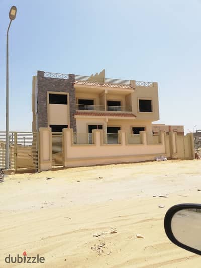 twin house 660 m for sale in sheikh zayed district 9