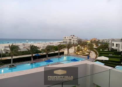 Panoramic seafront penthouse, fully finished, in La Vista Cascade Sidi Abdel Rahman, next to Amwaj and Marassi North Coast