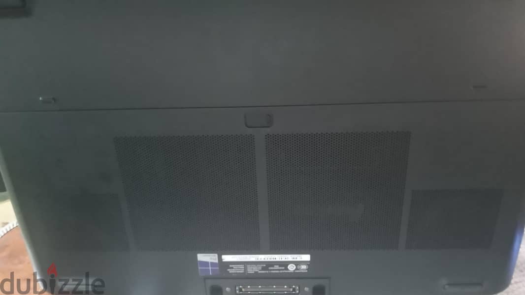 Dell Precision 7710 1