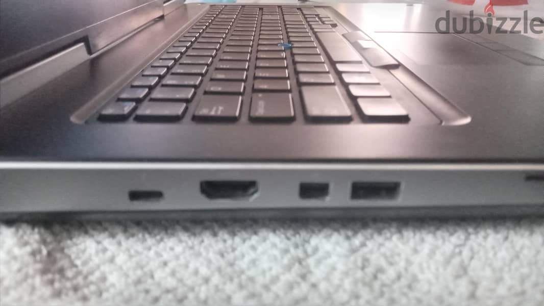 Dell Precision 7710 4