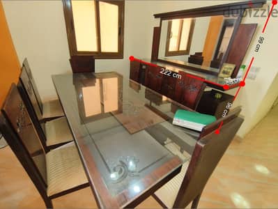 سفرة + ٨ كراسى+ بوفيه + نيش