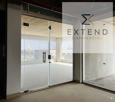 At the lowest price per meter in the heart of 6 October on the central axis, a commercial unit for rent with an area of 20m inside a mall with high foot traffic and suitable for all activities