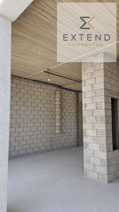 محل للإيجار بالقاهرة الجديدة بالقرب من البنفسج مناسب لمطعم أو كافيه في موقع استثماري مميز