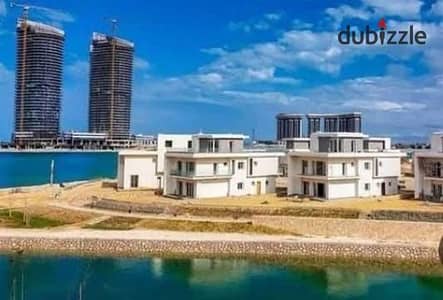 لسرعة البيع شالية ارضي بجاردن علي البحر مباشرة متشطب بالكامل تشطيب فندقي استلام فوري ع الفرش بكمبوند مزارين في العلمين الجديده