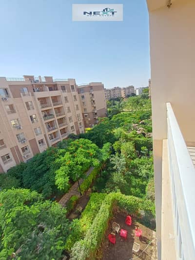 For sale in Madinaty Cash at a bargain price, an opportunity for living or investment: a 96 sq m apartment in B11 with special finishing, garden and p