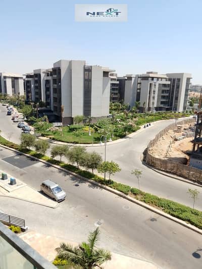 For rent in Madinaty, a new law apartment, 84 sq m, 4th floor, 2 bedrooms + 1 bathroom, prime location within Privado, open view, one minute from serv