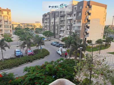 فرصه للايجار في ارقي واميز مراحل مدينتي قانون جديد في b12 المساحه 140متر التقسيمه 3نوم منهم غرفه منهم ماستر+2حمام اول سكن الفيو ايست هب موقع ممتاز \\\