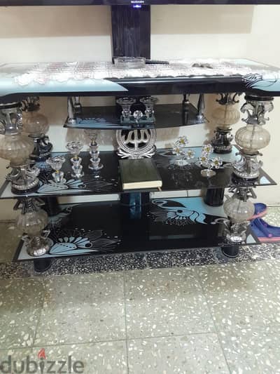 طربيزة شاشة