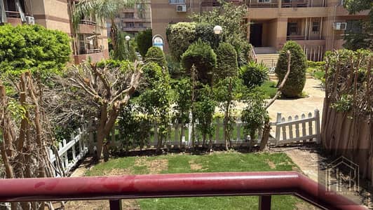 Apartment for rent empty in Al-Rehab two rooms ground floor with garden law