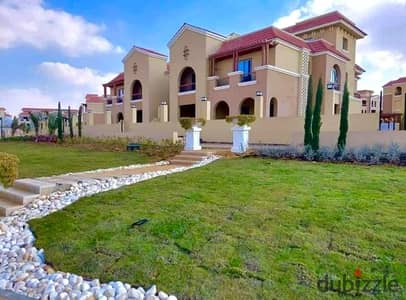 بنتهاوس vip للبيع جاهز علي السكن  بلوكيشن مميز في الشروق كمبوند المعادي فيو