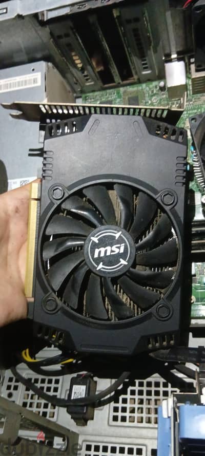 RX 560 (2GB)