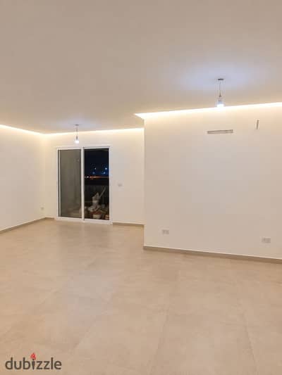 Apartment for rent in Hyde Park Compound
