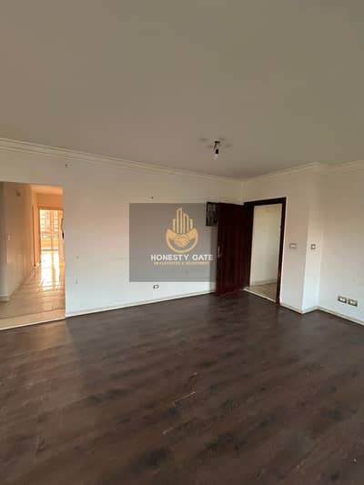 For Rent | 171 sqm Corner Apartment | 3 Bedrooms | 3 Bathrooms | Third Floor | Landscape & Garden View | Steps from the Club | New Rental Law |