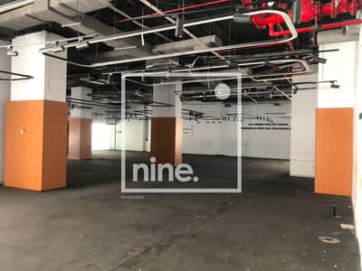 مساحة 2500 متر اداريه للايجارفي شيل اوت بالقرب من الجامعة الامريكية دايريكت علي التسعين الجنوبي -التجمع الخامس 5th settlement القاهرة الجديدة