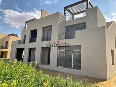 Luxury Town-Hoes Ready To Move in O West Compound View Landscape