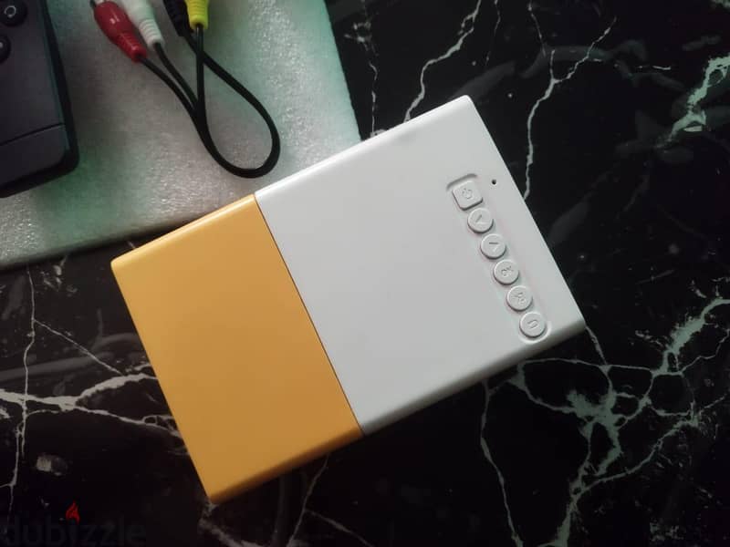 بروجيكتور  LED 1