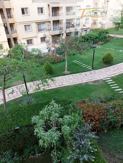 For sale cash 103 meters second floor side view garden and street special finishing Talaat Mostafa in Madinaty B6