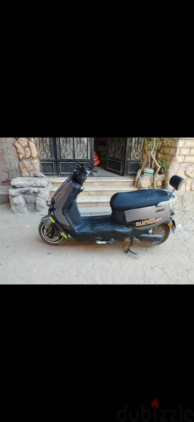 اسكوتر كهرباء فجوري سوبر لاين