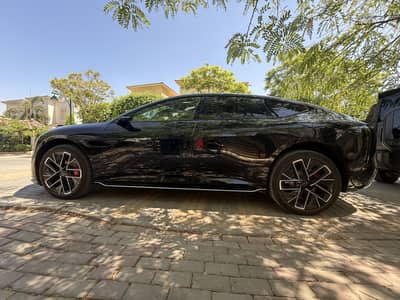 2026 avatr 12 GT AWD (wakeel)