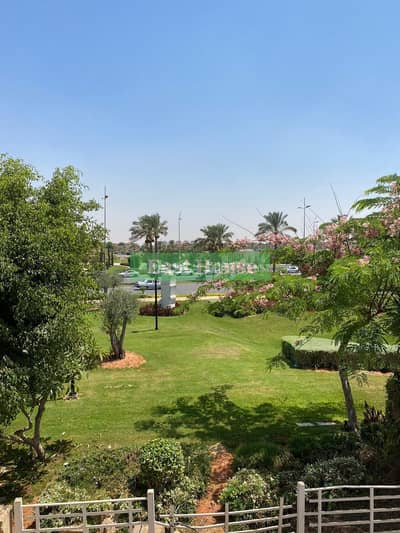 فيلا توين هاوس ارضها 310متر أول سكن للايجار بالمطبخ و التكييفات في مدينتي بموقع مميز Vg1