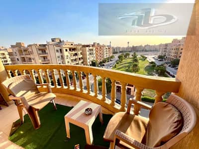 شقه للبيع في البنفسج عمارات خطوات من شارع التسعين الشمالى