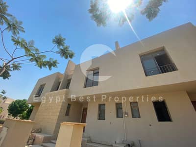 Townhouse fully finished for sale ready to move in 3 Bedrooms in OWEST Orascom