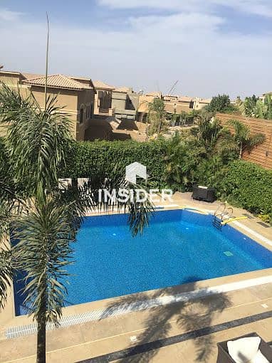 فيلا 560م للايجار علي ليك مباشره في سوان ليك قطاميه - القاهره الجديده