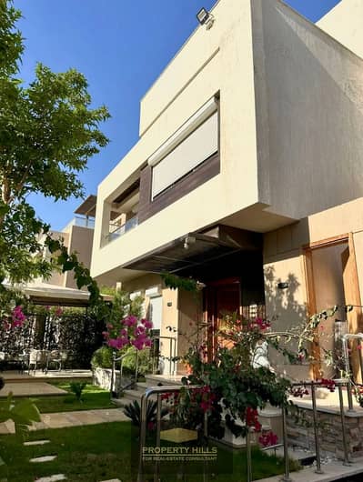 استلم فورا فيلا 752 متر متشطبة سور بسور مع بالم هيلز علي وصلة دهشور بجوار نادي وادي دجلة و مول مصر و او ويست و جاردينيا بارك