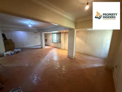 شقة للبيع 210م تفرعات شارع لبنان