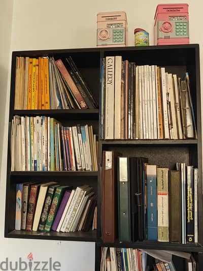 مكتبة للبيع