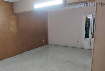 شقة مميزة فى القناطر التقسيم السياحى دور اول