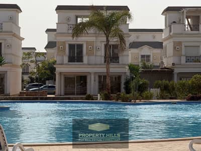 Receive after inspection the latest villa 3 floors with a view of the lakes finished next to October Park
