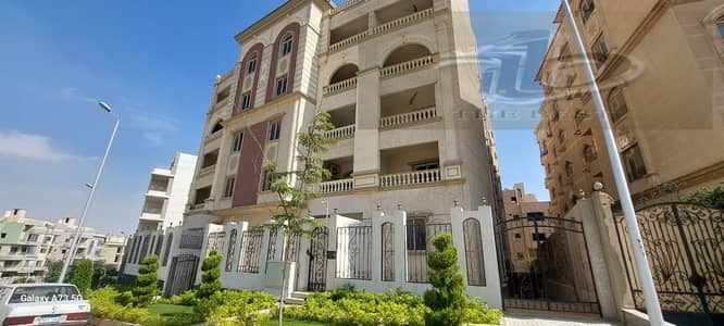 شقه للبيع في اللوتس الجنوبية أمام مول agora