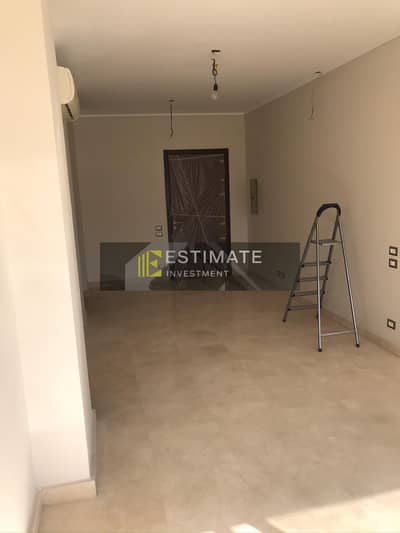 Studio apartment for sale in Village Gate