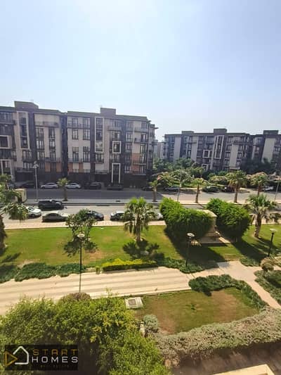 A 143-square-meter apartment is for sale in Madinaty’s most prestigious phase, B8. It features three bedrooms—including a master suite—and offers