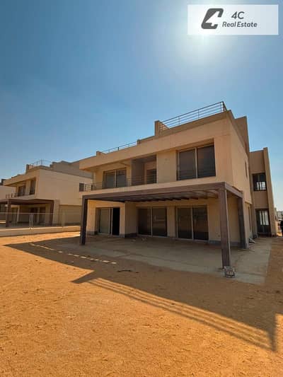 فيلا استلام فوري 516 متر للبيع مكان مميز type C في Palm Hills New Cairo