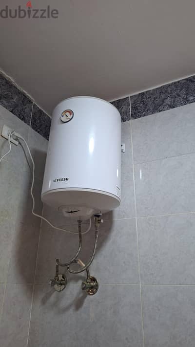 سخان فريش بحالة ممتازة