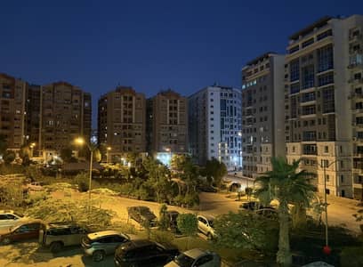 شقة للبيع في القطامية -211م بكومباوند سما - Katameya - Sama -من المالك