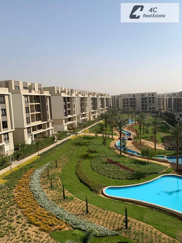 Apartment for sale 168 m ready to move super lux finishing with 7,900,000 down payment in Fifth Square Al Marasem Fifth Settlement New Cairo