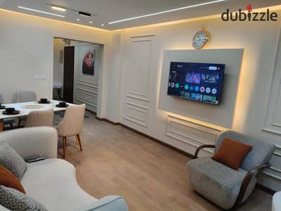  For rent – furnished hotel apartment in Madinaty | B2   Enjoy a luxurious stay in a fully furnished hotel apartment in a very distinctive location within Madinaty, close to all essential services.    Location: B2 – next to the mosque, supermarket, and pharmacy directly  Area: 110 m²  Bedrooms: 2 