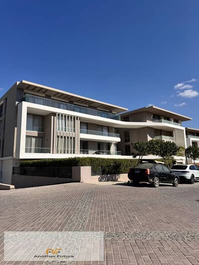 190-square-meter villa ready to move located next to New Giza and Palm Hills on the 26th of July Axis with the best price