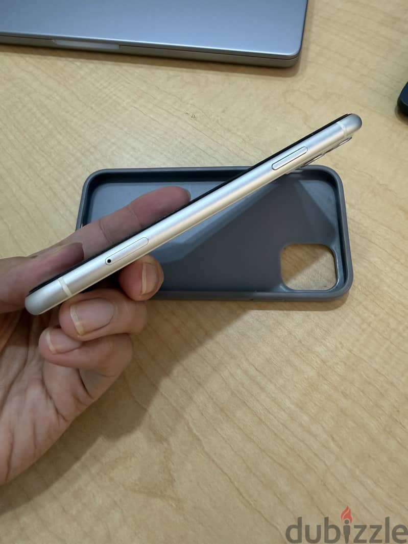 Apple - iPhone 11 3