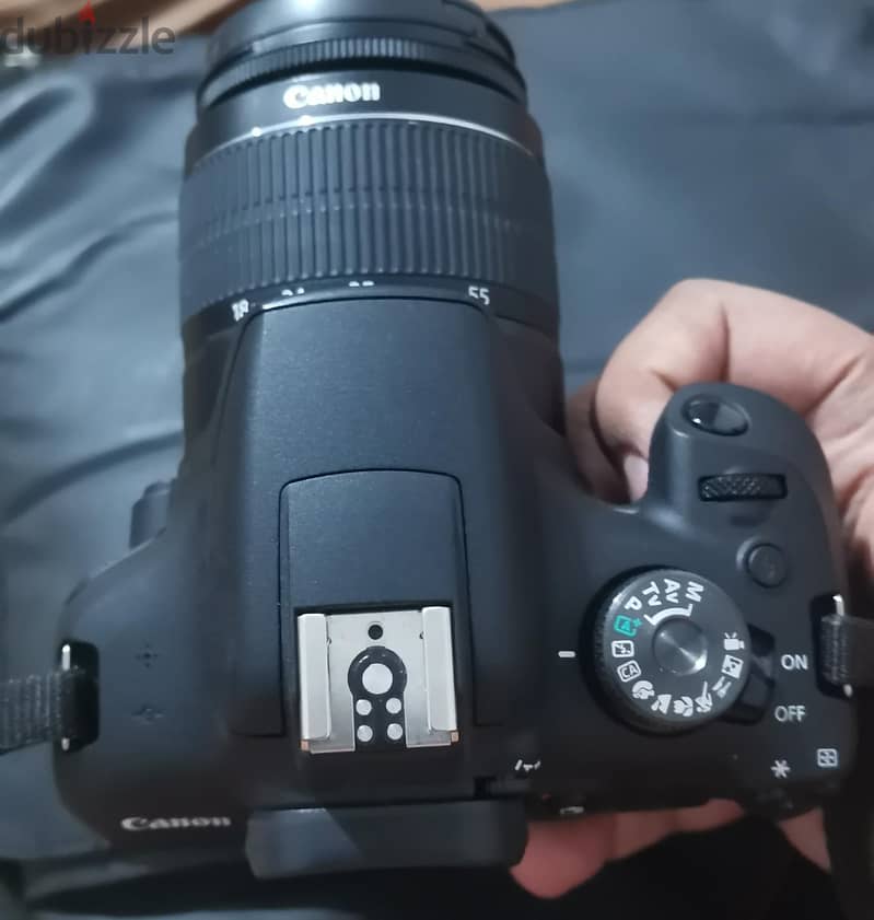 Canon EOS 2000D DSLR Camera + Original 18-55 mm lens 3