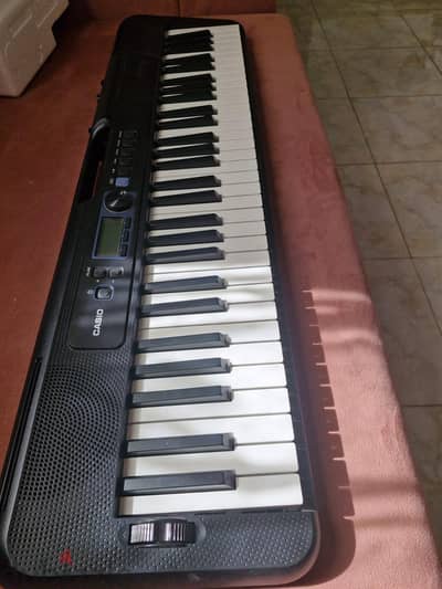 بيانو Casio CT-S300