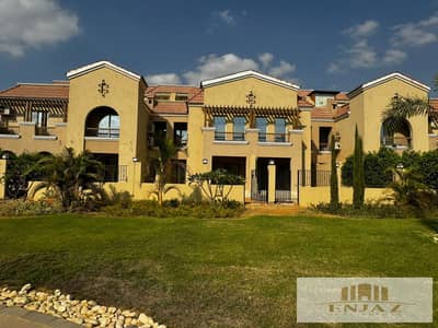 Villa for sale on the largest landscaped area in Al Shorouk City, opposite Open Air Madinaty, with an area of ​​300 square meters.